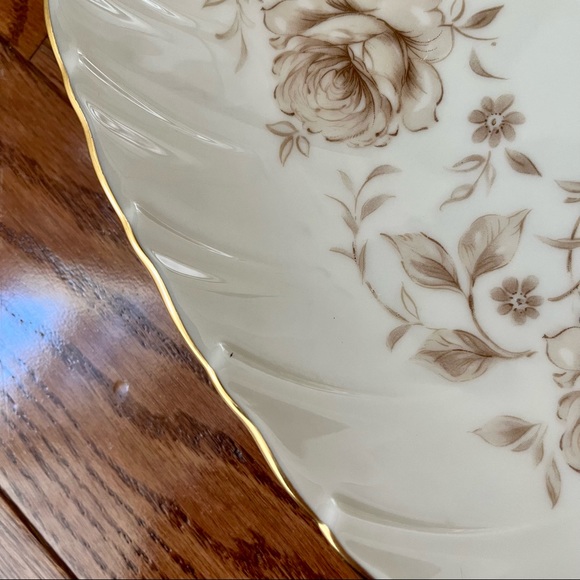 Lenox Coquette Pattern G512 16” Oval Serving Platter w/ Gold Trim VINTAGE - Picture 3 of 9
